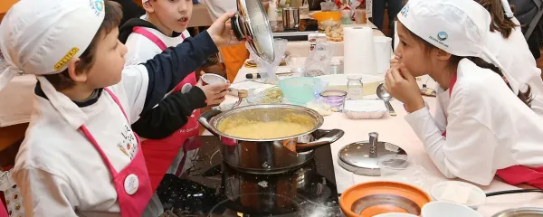 Mladi znajo vrteti kuhalnice