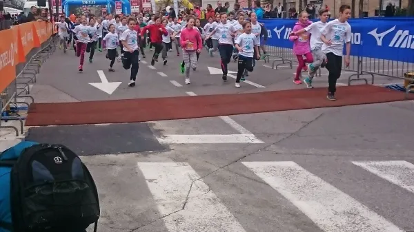 Velikonočno obarvan kra&scaron;ki maraton (foto)