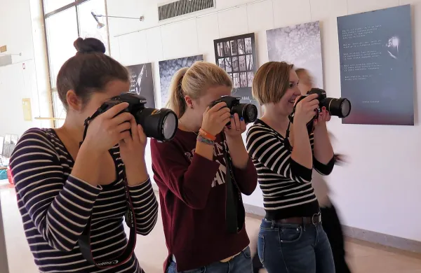 Študentje fotografije iz Sežane ljubitelje te umetnosti vabijo, da se naučijo česa novega.