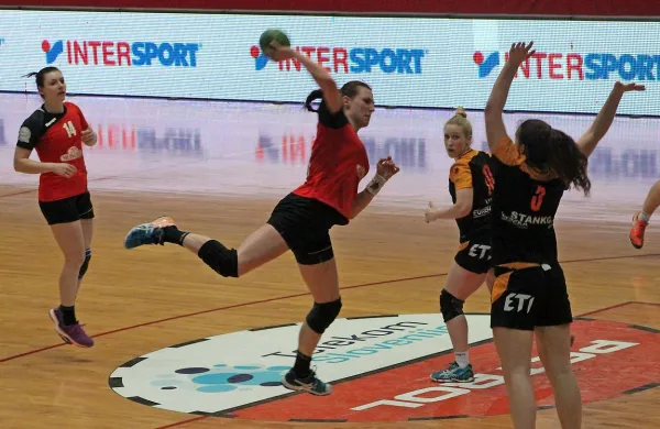 Rokometašice Mlinotesta iz Ajdovščine čaka v soboto izjemno pomembno gostovanje v celjski dvorani Golovec.