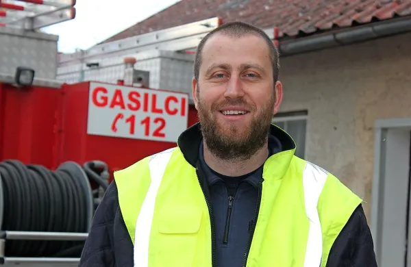 Mitja Šantelj, poveljnik PGD Postojna: “Za nas je to velika, res velika 
pridobitev, saj smo zdaj lahko reševali in gasili le v višini do drugega 
nadstropja.”