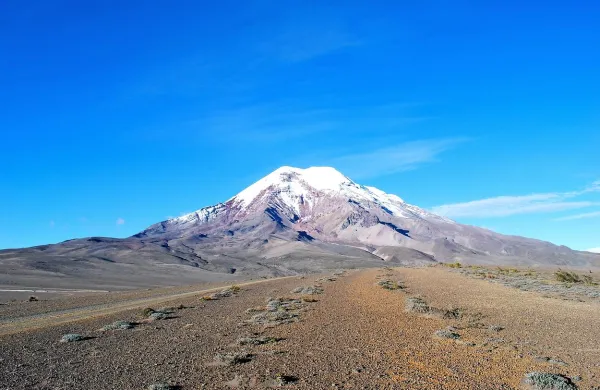 Vrh ekvadorskega vulkana Chimborazo je najbolj oddaljena 
točka od središča Zemlje.