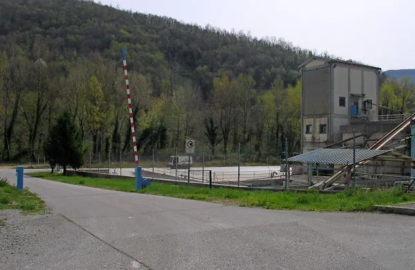 Že  dolgo iščejo prostor, kamor bi Desklani in okoličani 
prinašali kosovne odpadke. 