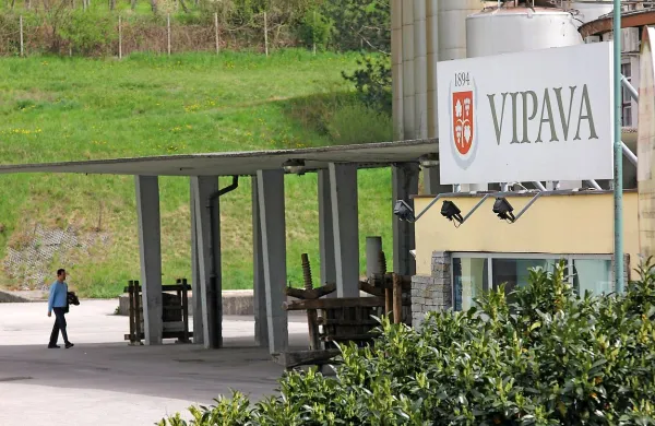 

Lastniki Agroinda bodo v petek stopili pred delavce, ki niso 
dobili še niti evra letošnjih plač.