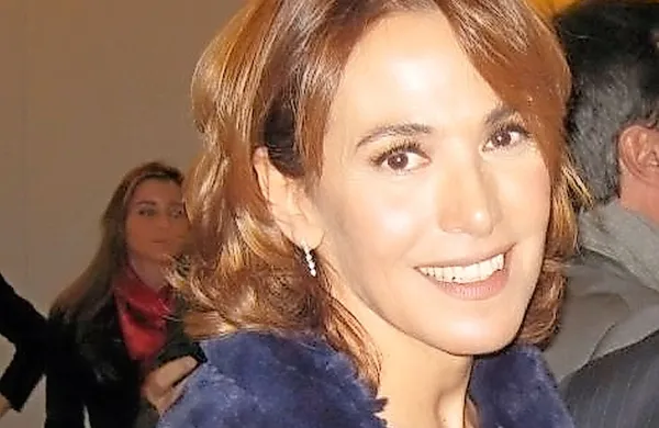 Znana italijanska televizijska voditeljica Maria Carmela 
D'Urso je leta 2006 na Sejšelih odprla podjetje Melrose 
Street Ltd.