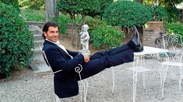Alberto Tomba: “ “Pravili so mi 'terrone', kar je 
slabšalni izraz za prebivalce južne Italije. 
Spraševal sem se, kaj bi rekli smučarju iz Rima ali 
Neaplja. Afričan?”