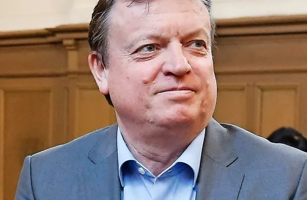 V Panamskih dokumentih so tudi  poslovni partnerji Boška 
Šrota.