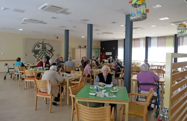 Odstop države od solastništva doma upokojencev ne bo v ničemer spremenil razmer za 
njegove varovance, zatrjujejo odgovorni.