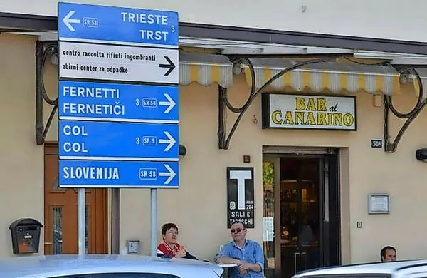 Na Opčinah imajo po novem vse krajevne napise v italijanskem in slovenskem jeziku.