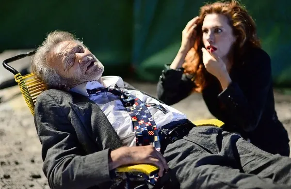 V Magellijevi postavitvi Koltèsovega  Zahodnega priveza 
nastopita tudi Paolo Graziosi in Valentina Banci.   

