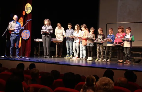 Nagradili so deset najboljših, 178 del pa so razstavili.  