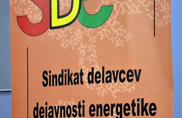 Sindikat delavcev dejavnosti energetike Slovenije je končal 
stavko, ki jo je začel 4. aprila.