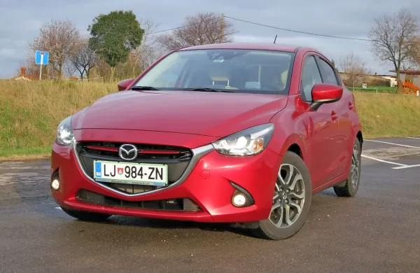 Najmanjša mazda je oblikovni presežek in večja kot se zdi.