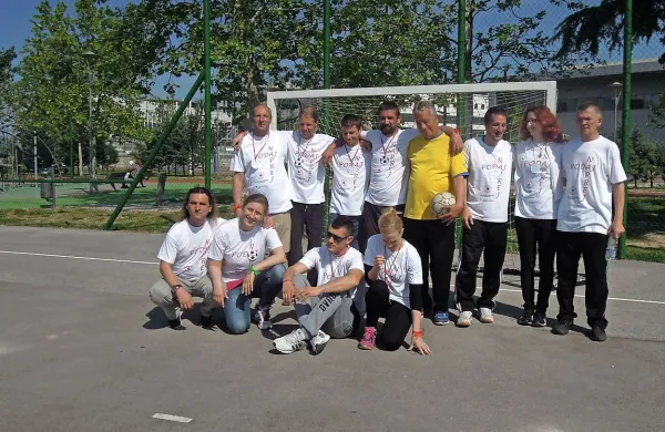 Ekipi Rdečega križa Koper in Društva Svit sta se pomerili v 
nogometu.