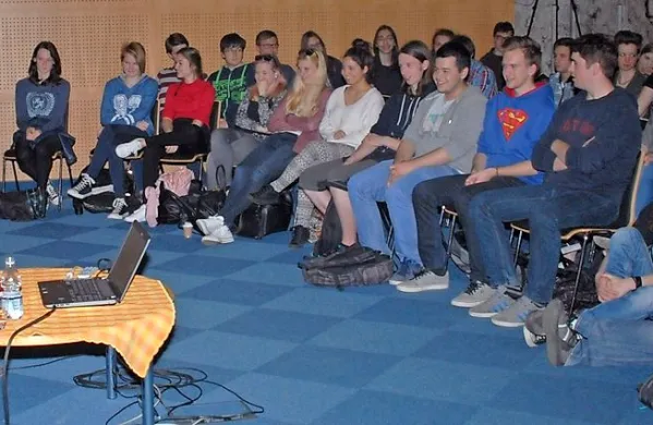 Lado Bizovičar je v četrtek učence in dijake spodbudil k branju, učenju in delu.