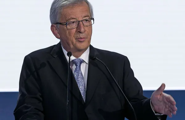 Skrivni dogovori, na račun katerih je 340 podjetij, med njimi 
Apple, Ikea in Pepsi, privarčevalo več milijard dolarjev, so 
veljali v času, ko je bil zdajšnji predsednik Evropske komisije 
Jean-Claude Juncker luksemburški premier.