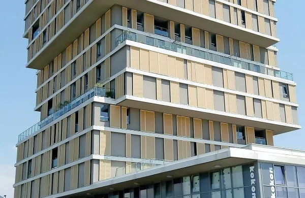 Na dražbi 11. maja bo naprodaj 19 stanovanj v Cedri.
