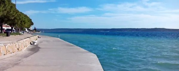 Tudi pri morju je do celovitega in trajnostnega pristopa še 
dolga in trnova pot.