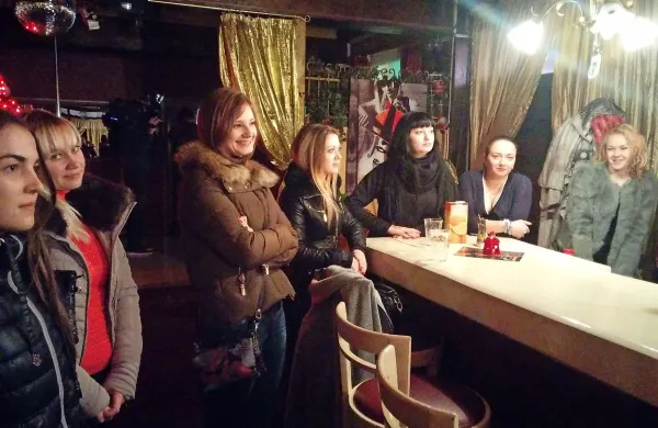 Plesalke iz novogoriškega nočnega lokala Elara ter sežanskega Lady Rouge so že decembra lani zatrjevale, da se pri 
delodajalki I. U. počutijo povsem varne.   