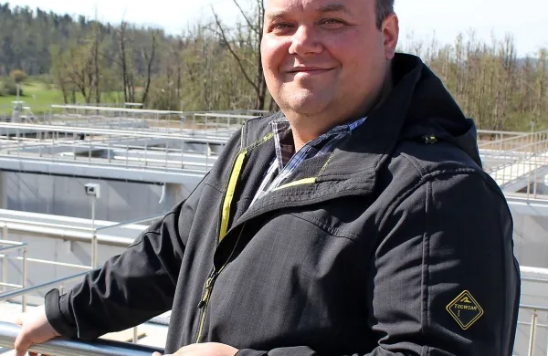 Prvi mož Kovoda David Penko pravi, da nova postojnska 
čistilna naprava kljub nekaterim še neodpravljenim strojnim 
pomanjkljivostim odpadne vode zelo dobro prečisti. 
