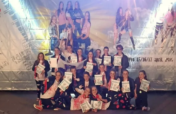 Plesalci so se  iz Sarajeva vrnili  zmagoslavno.