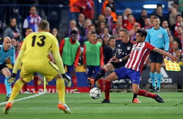 Jan Oblak (številka 13) je bil eden ključnih mož v dvojnem 
obračunu Bayerna in Atletica.