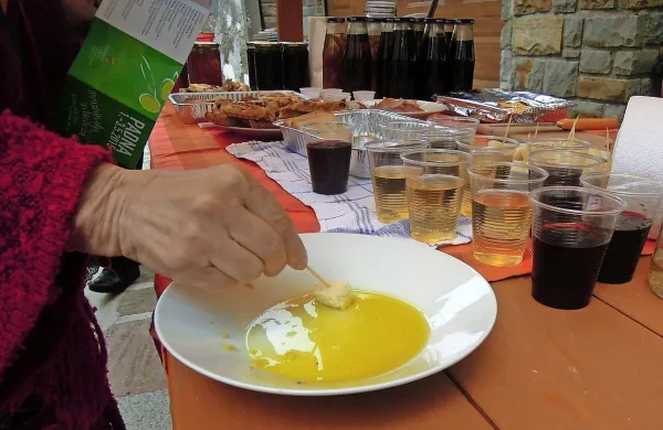 14. in 15. maja bo v Padni peti Praznik olja in bledeža, ki bo 
predstavil avtohtone sorte oljčnega olja in jedi iz kakovostnih 
lokalno pridelanih sestavin.