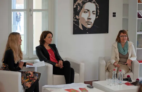 Program letošnjega festivala so med drugim predstavile (z 
desne) Mihela Jagodic, Urška Bittner Pipan in Maja Čepin 
Čander. 