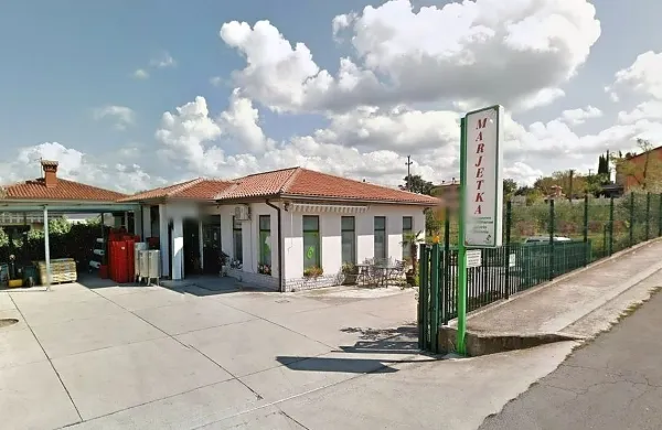 Semenarna v Kolombanu pridela za okrog 27.000 evrov izgube na leto.
