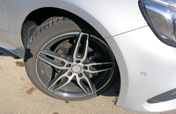Amg line so tudi športna platišča