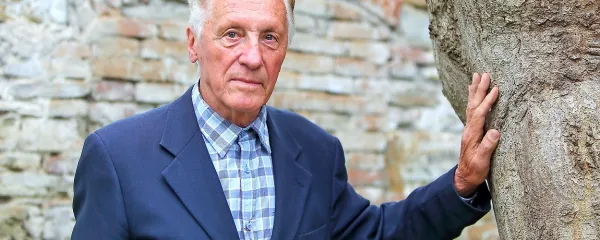 Emilu Zonti  spomini in ohranjanje dediščine niso dali miru, 
zato so lani na njegovo pobudo v cerkvi svetega Duha na 
binkoštno nedeljo spet priredili mašo v slovenskem jeziku.