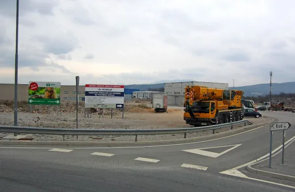 V divaški coni Risnik je - tudi po zaslugi posluha občine - prodana že polovica zemljišč, v kratkem se nadejajo še 20 novih 
delovnih mest.