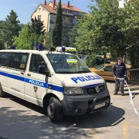 V stiski grozila z razstrelitvijo