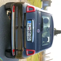 Zadek so obogatile nove led luči.