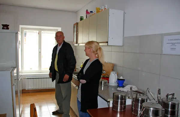 Hiša Malorca  nudi streho nad glavo sedmim uporabnikom, še 
trije  hodijo v dnevni center. 