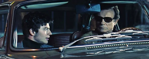 Prizor iz filma La Macchinazione: Pier Paolo Pasolini s Pinom Pelosijem usodne novembrske noči 1975.  