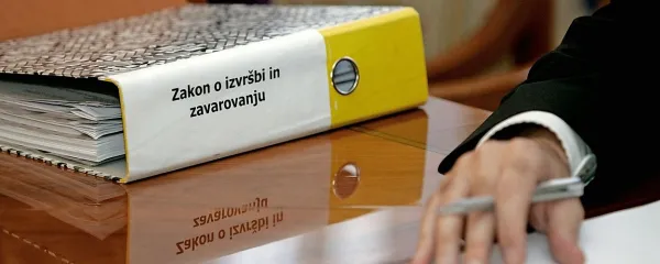 Ko dolguje&scaron; malo in izgubi&scaron; vse