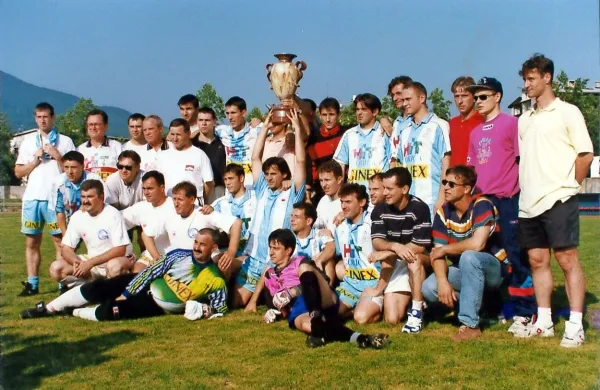 Moštvo, ki je v sezoni 1995/96 v Novo Gorico prineslo prvi 
naslov državnega prvaka. 