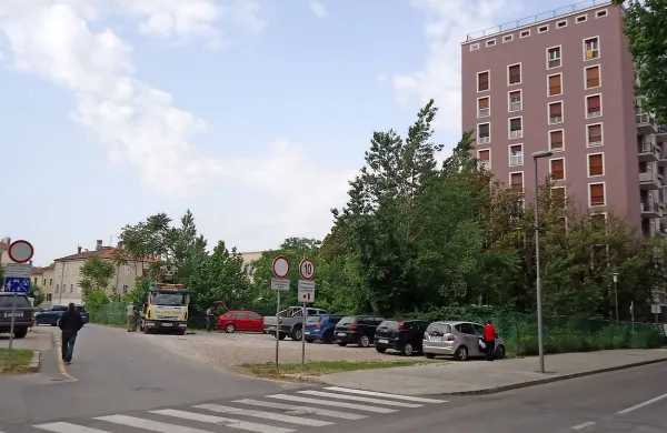 Kdaj bo Muzejski trg vendarle dočakal bolj urejeno podobo?