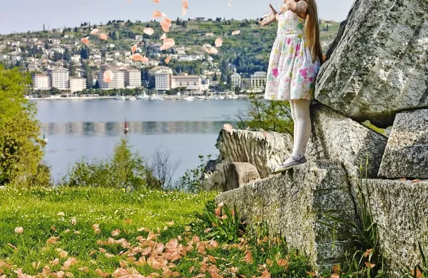 Dan vrtnic in večerja na pomolu