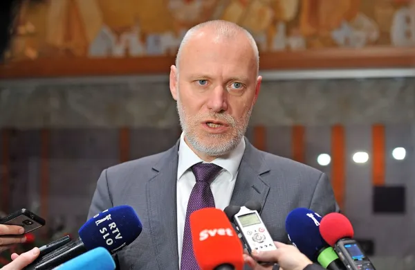 Na srečanju bo kot slavnostni govornik nastopil predsednik 
državnega zbora Milan Brglez.