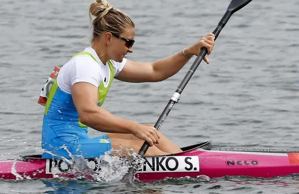 Na tekmi svetovnega pokala v sprintu na mirnih vodah je v 
čeških Račicah zadnji dan Špela Ponomarenko Janić dopoldne veslala v finalu A na 500 metrov in zasedla sedmo 
mesto.
