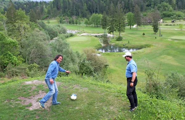 Golf brez palice