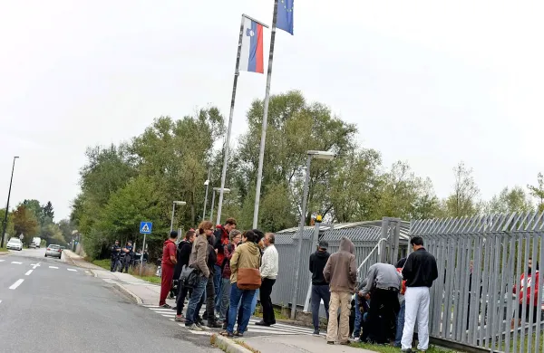 Z današnjim dnem začenja v celoti veljati sporazum med EU 
in Turčijo o ponovnem sprejemu oseb.