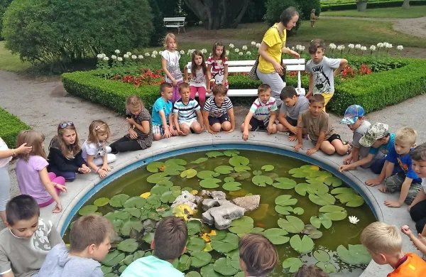 Tako so kraški šolarji preživljali počitnice lani: v naravi, pri 
športu, z zabavnimi igrami, ustvarjalno.