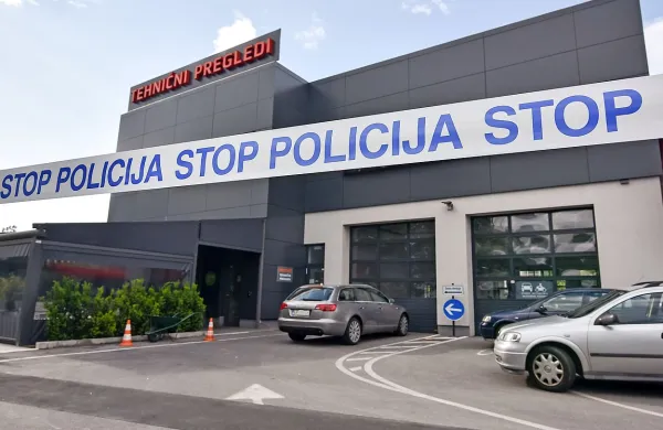 V prvi ovadbi so  kriminalisti opisali 67 kaznivih dejanj, sumijo pa, da je bilo spornih tehničnih 
pregledov še več kot sto.