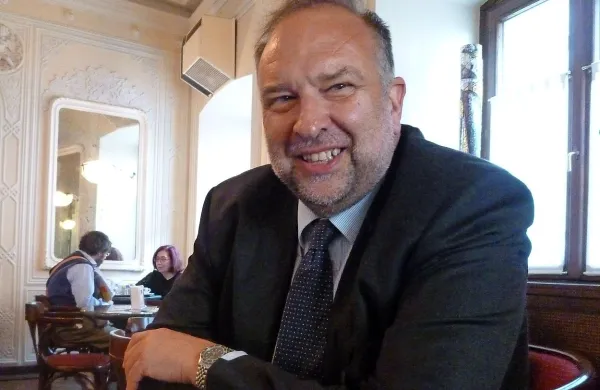 Slovenska manjšina pričakuje, da bo sedanji levosredinski 
župan Roberto Cosolini, ki je naklonjen manjšini, ponovno 
zmagal na volitvah.