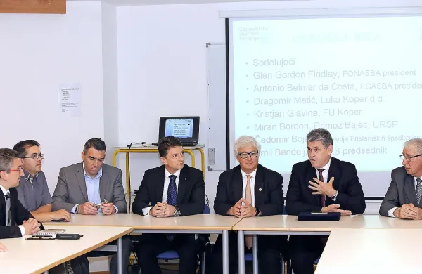 &ldquo;Za nas ne obstajajo majhna in velika pristani&scaron;ča&rdquo;