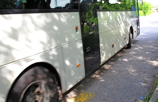 V Avrigu so potrdili, da so kriminalisti preiskali enega od njihovih avtobusov.