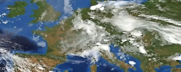 Nad večjim delom Evrope se zadržuje zelo vlažen in nestanoviten zrak.